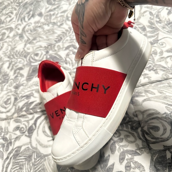 Authentic- Used-Givenchy Women Sneaker - Picture 3 of 3